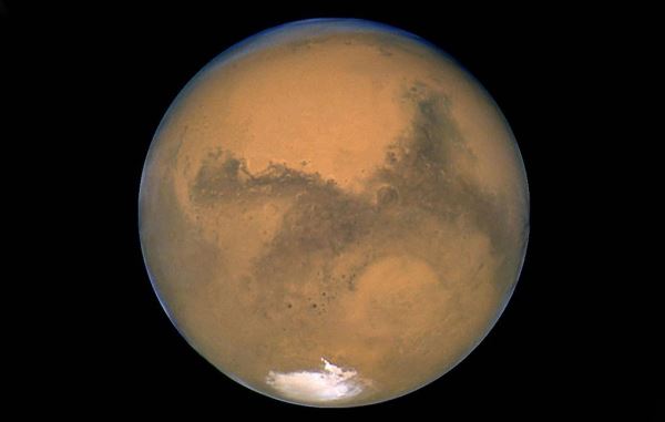 Разряды тока во время пылевых бурь на Марсе насыщают его атмосферу хлором