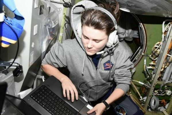 Спирулина на МКС: космонавты выращивают микроводоросли в невесомости