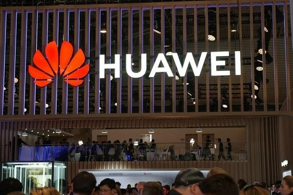 Huawei пришлось заменить в своих устройствах около 13 000 деталей из-за санкций США